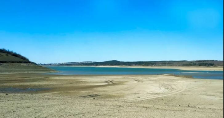 Обмелевшие водохранилища Крыма