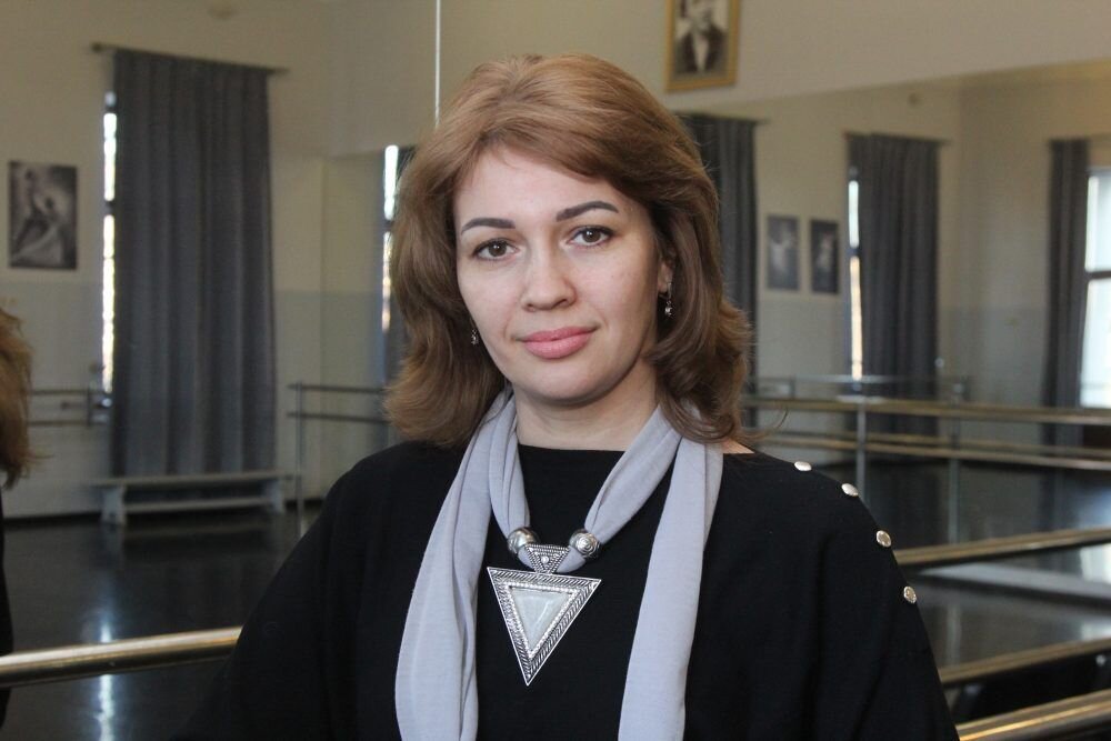 Регина Валерьевна Молошник, теперь уже бывший директор Самарского хореографичес-кого училища(колледжа).