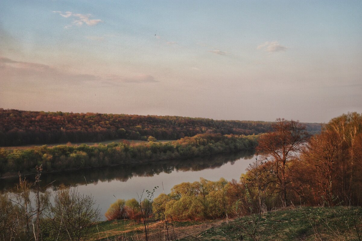 Река Ока - одна из рек России, обладающая сильным течением. Место проведения эксперимента.