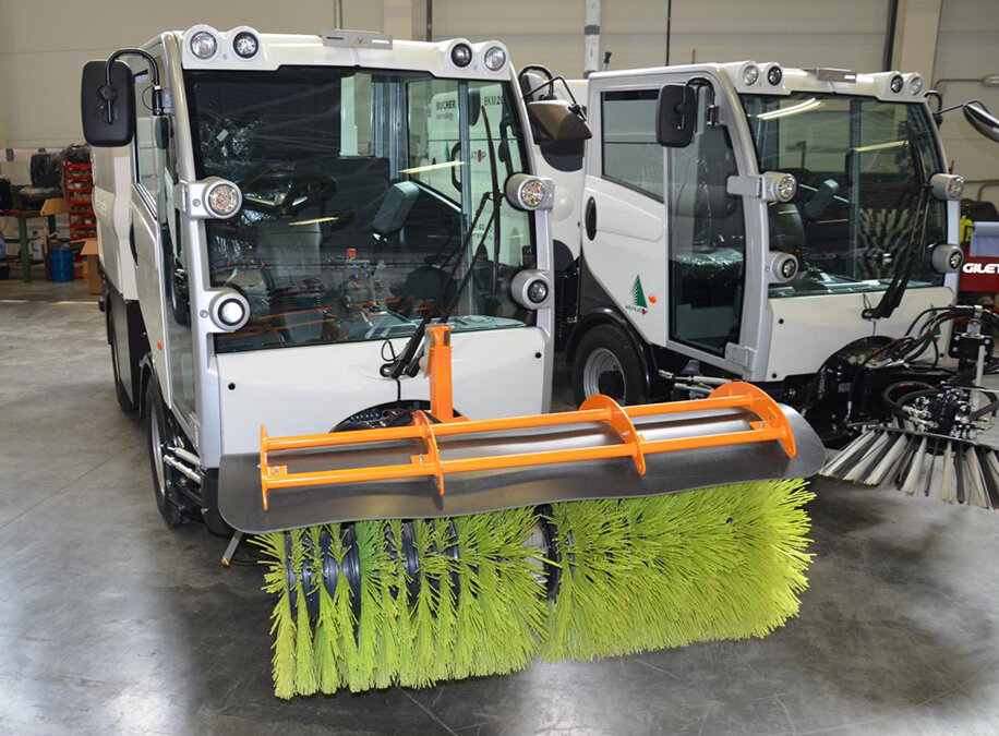 Вакуумная подметальная машина