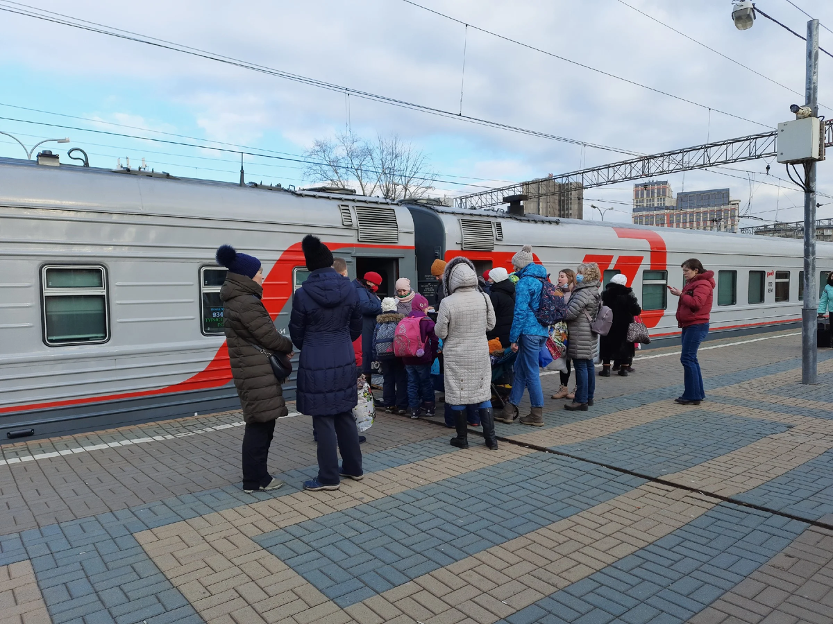 Ржд тур ул щепкина 4 отзывы. РЖД экскурсии. РЖД туристический поезд Бобренок. РЖД В мае. Железнодорожный туризм в РЖД картинки.