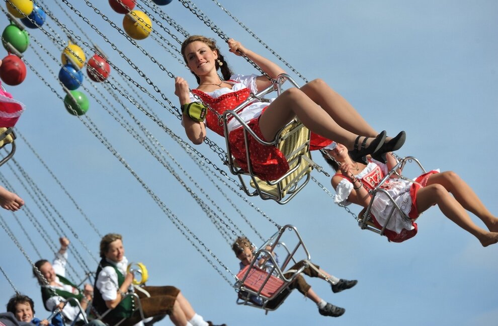 Картинка не соответствует тексту. Но девушка красивая.