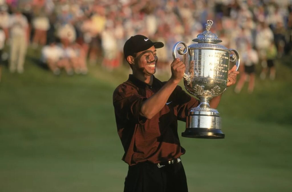 Тайгер Вудс после победы на PGA Championship в 2000 году