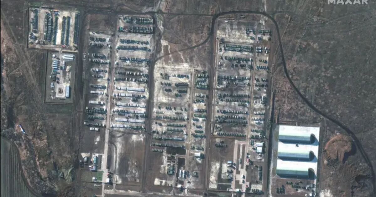 Россия сосредоточила около 130 тыс. военных на границе с Украиной.