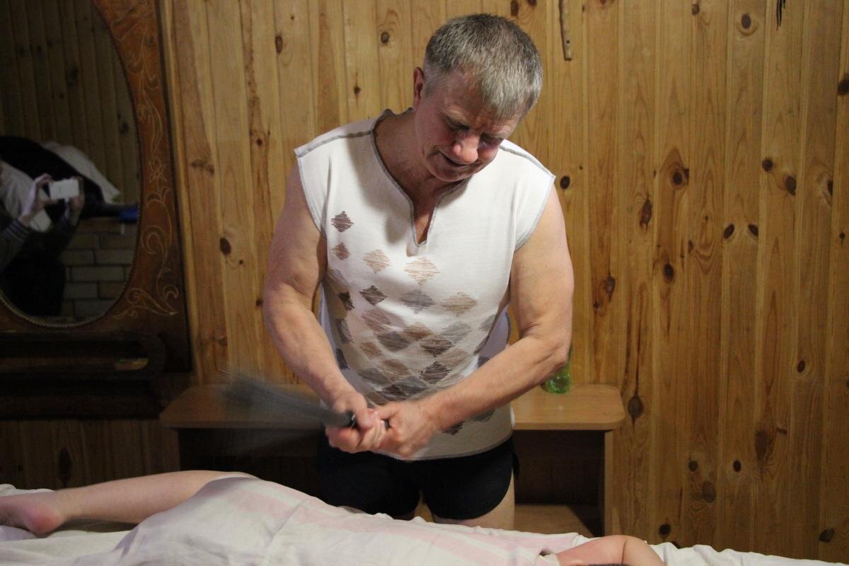 Обработка тибетским веником
