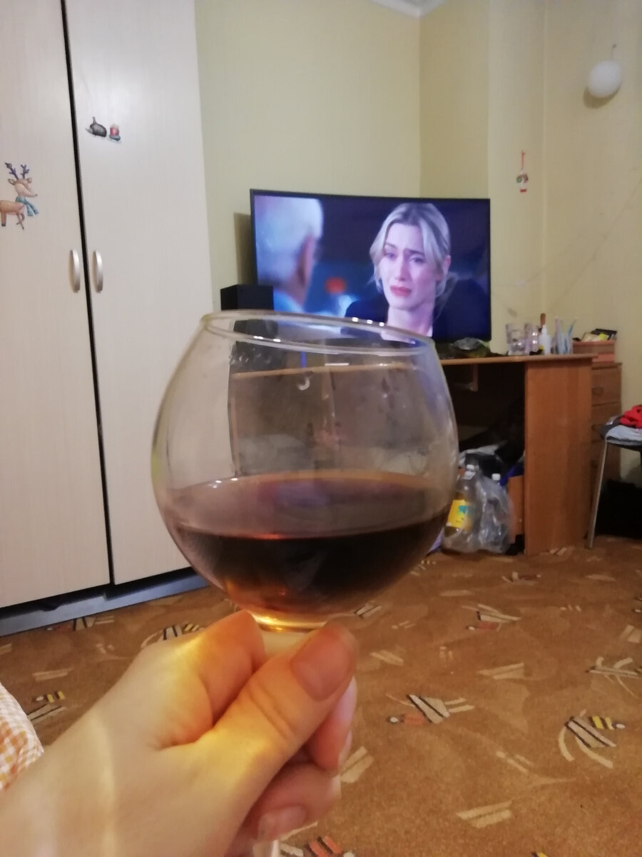 Предпочитаю такой отдых. В бокале кола