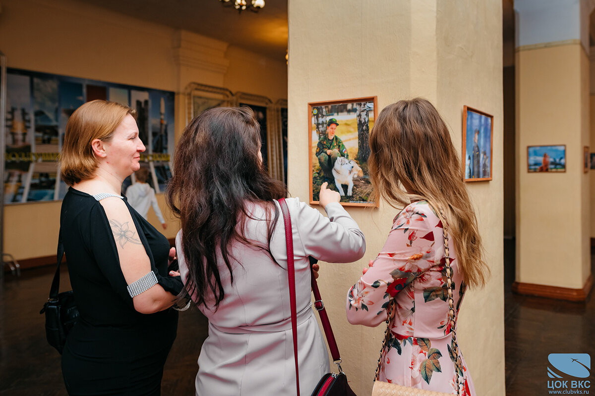 В Москве открылась персональная выставка фотографа Центрального офицерского клуба ВКС Ольги Шацкой «Женская сила»