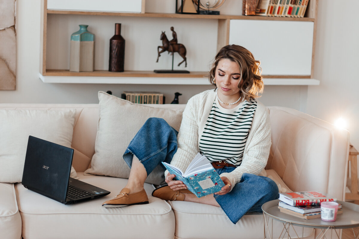 Фотограф: Наталия Федосова. Модель: Мария Крюкова. Стилист: Екатерина Цой. Визажист: Александра Яворская.