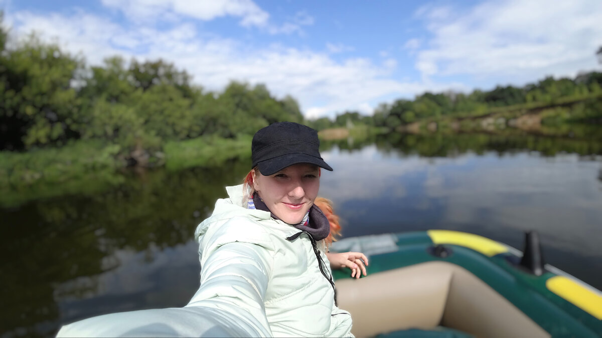 Кадр из видео с размытым задним фоном