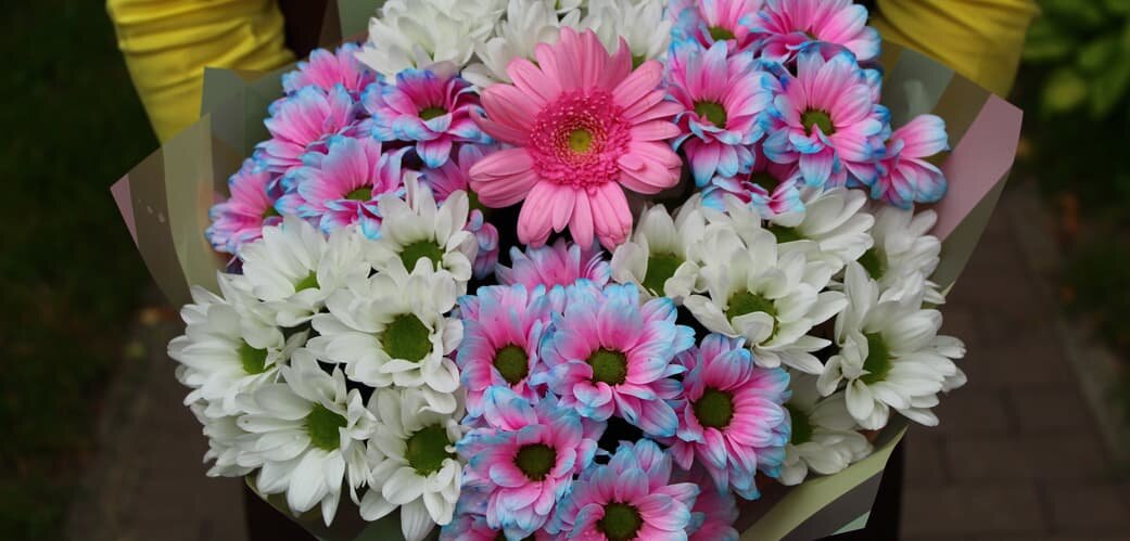 Букет из хризантем и гербер