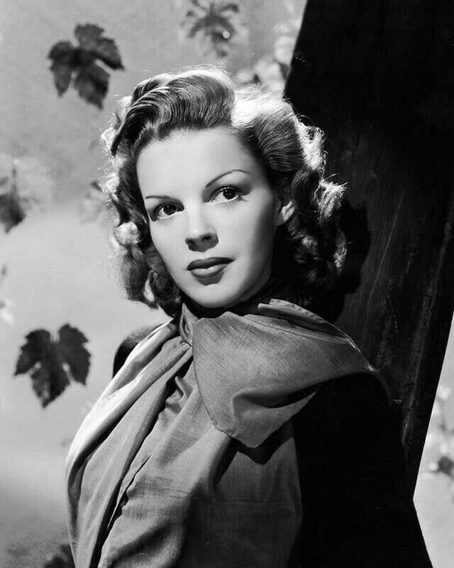 Джуди Гарленд. Фото с сайта https://en.wikipedia.org/wiki/File:JUDYGarland.jpg