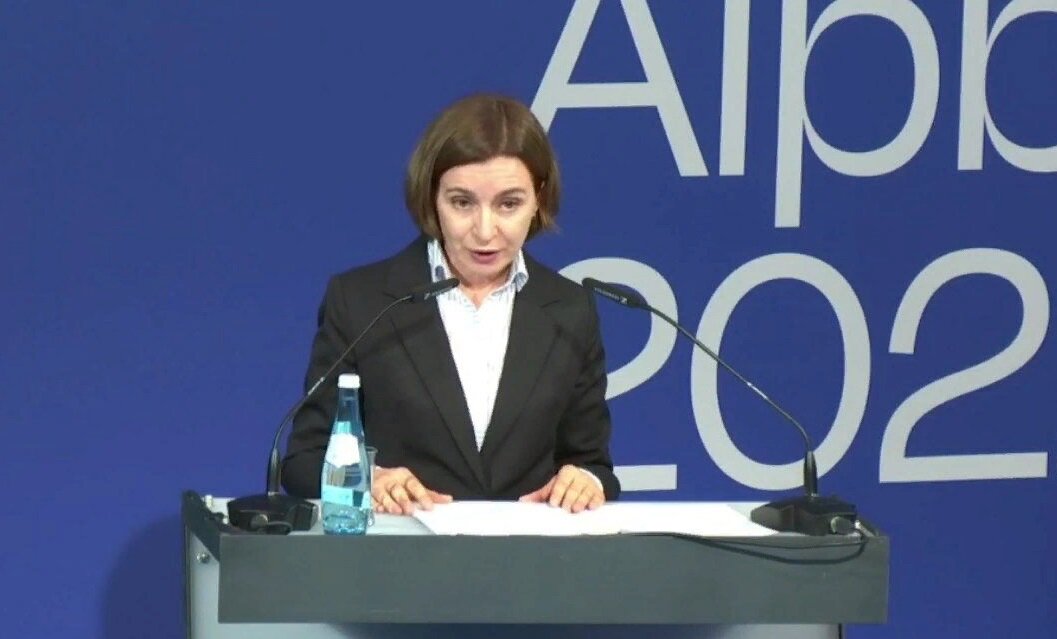 М.Санду однозначно проводит прорумынскую политику, но население не готово терпеть тяготы и лишения, в том числе из-за отсутствия газа. 