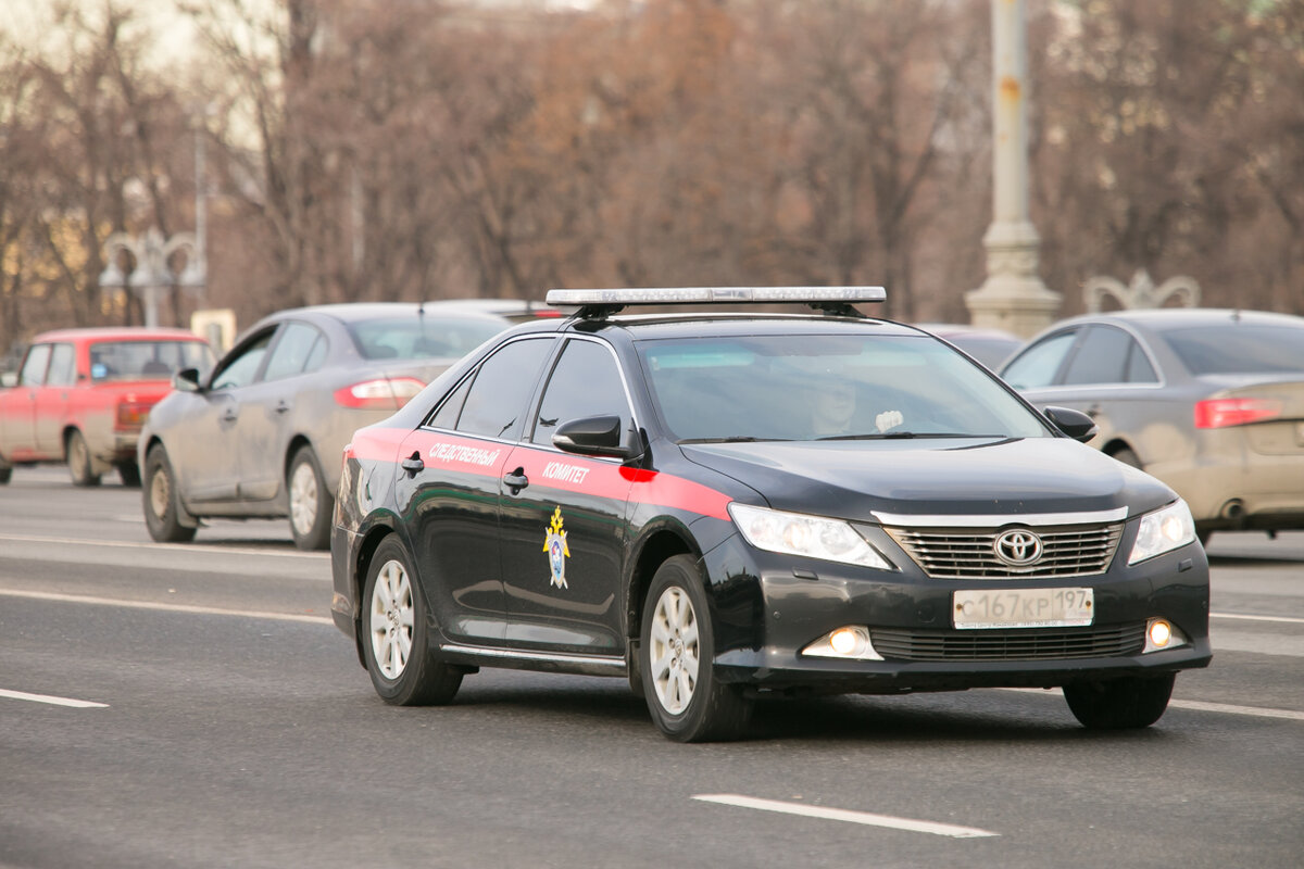 Toyota Camry 55 с мигалкой