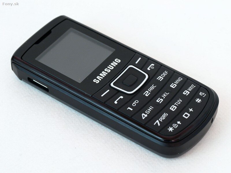 Звуки старого самсунга. Samsung e1100t. Samsung gt-e1100t. Самсунг кнопочный е1100. Самсунг 1100.