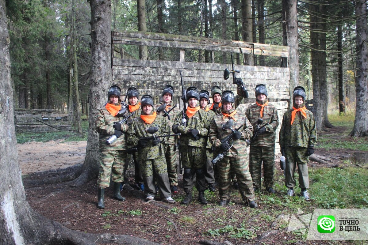 Ремонтники центра «Промсервис» устроили на выходных караоке-батл и соревнования по пейнтболу.