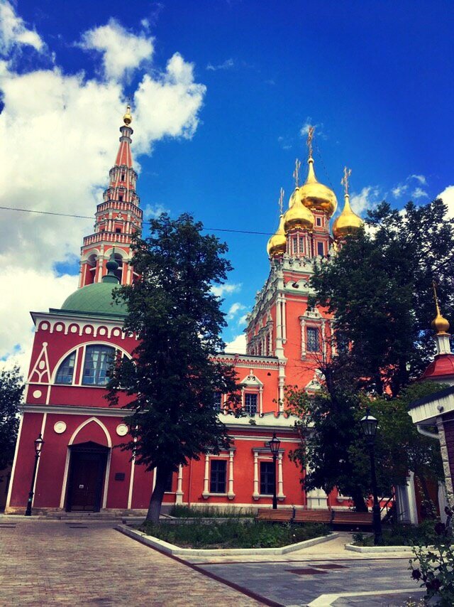 Кадаши музей. Музей в храме Воскресения Христова в Кадашах. Кадашевская Слобода музей. Храм в Кадашах музей. Кадаши Замоскворечье.