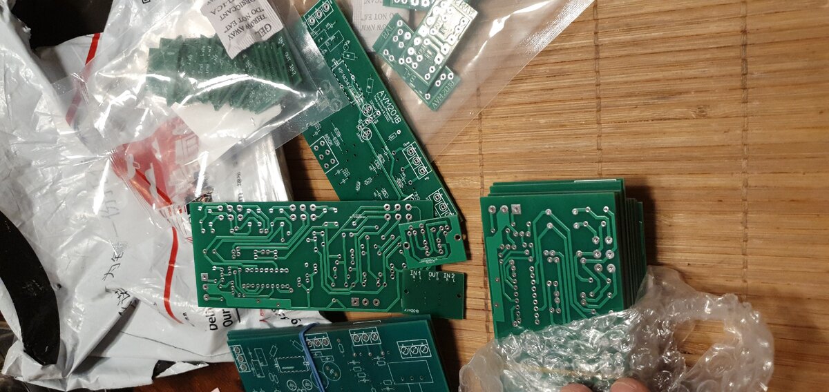 Платы, причём разные.