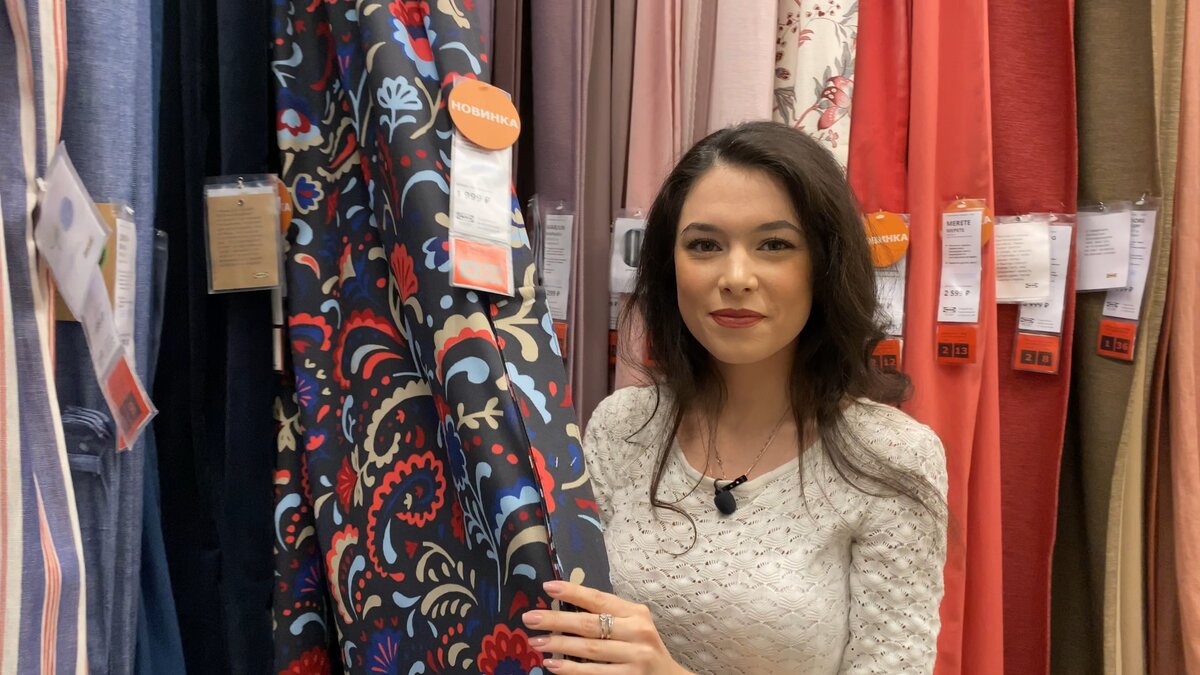 Дизайнер и декоратор Виолетта Неклюдова в магазине Икеа 