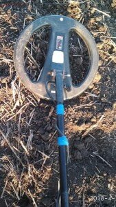 Белый круг на катушке и как примотать кабель к нижней штанге