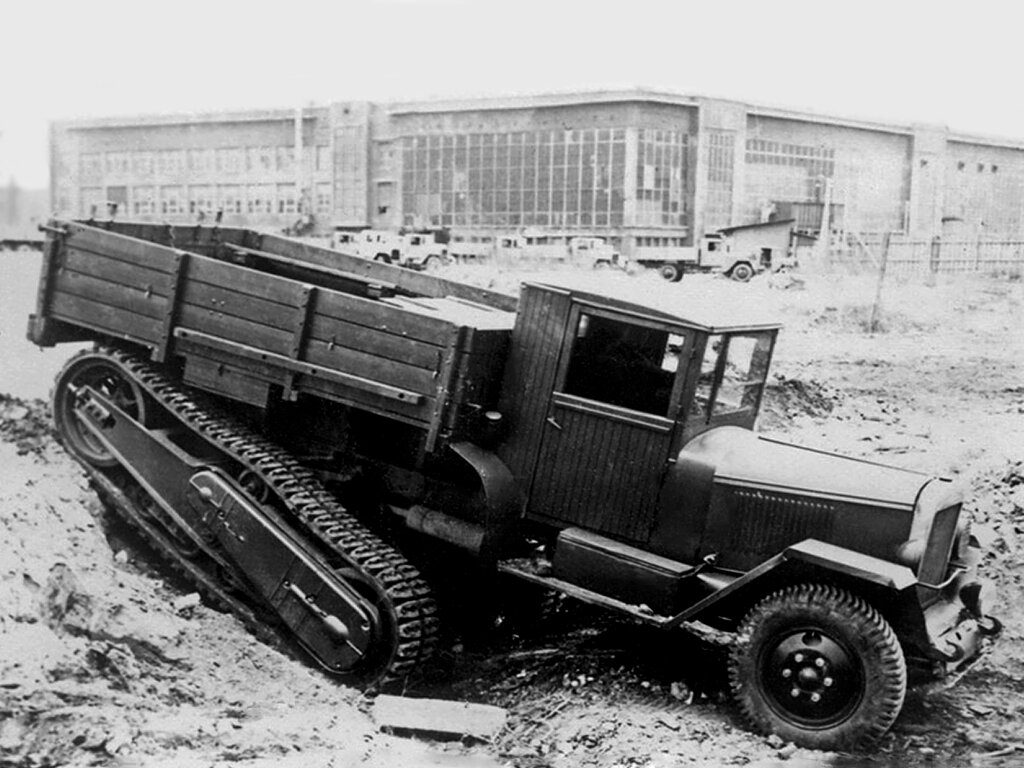                                                              ФОТО 1942 ГОДА