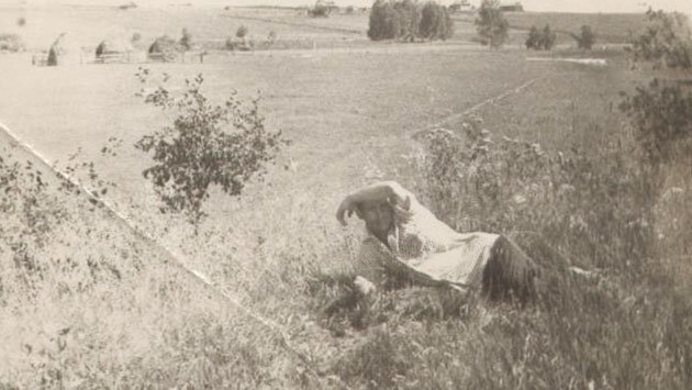 Николай Рубцов в селе Никольском. Фото сайта "Душа хранит".