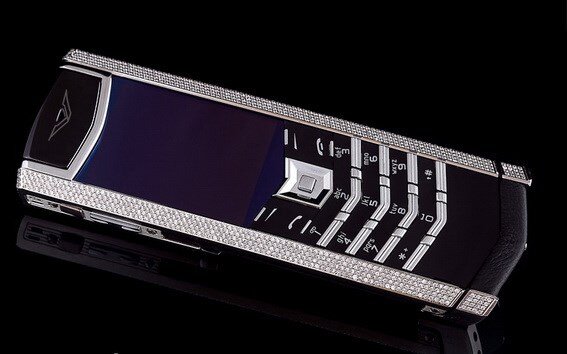 Vertu Signature Diamond  