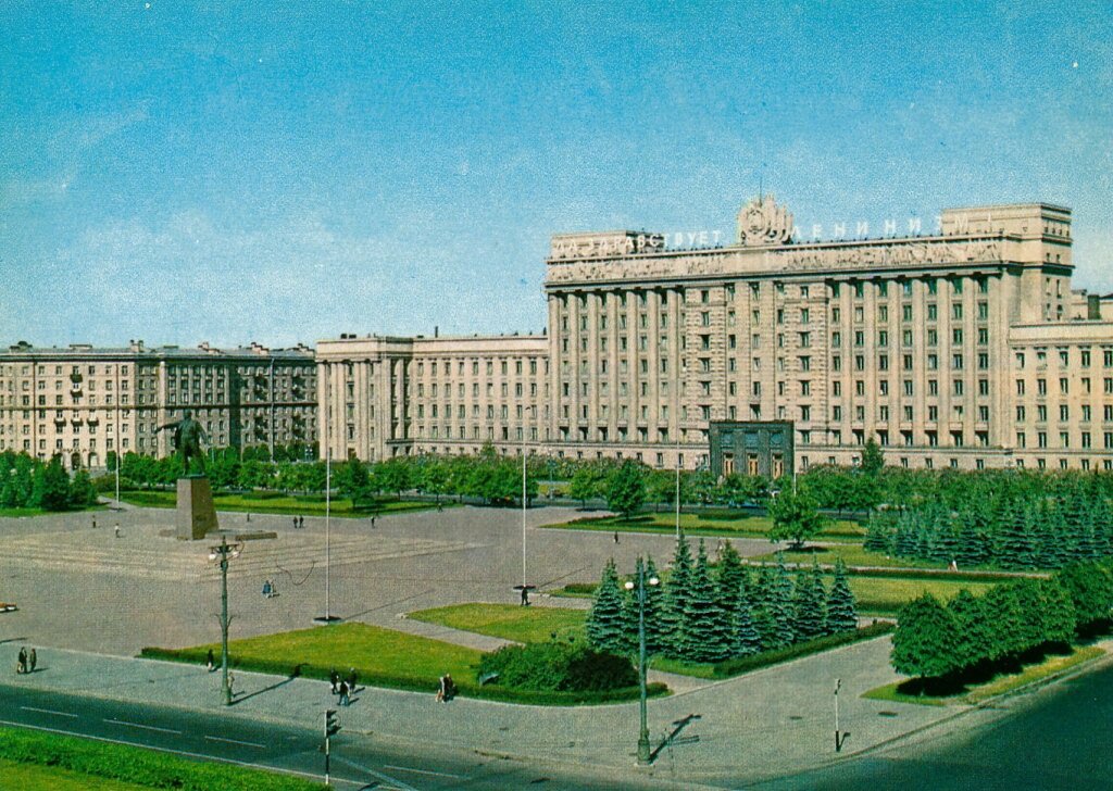 Ленинградский Дом советов   