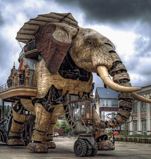Стимпанк-слон.