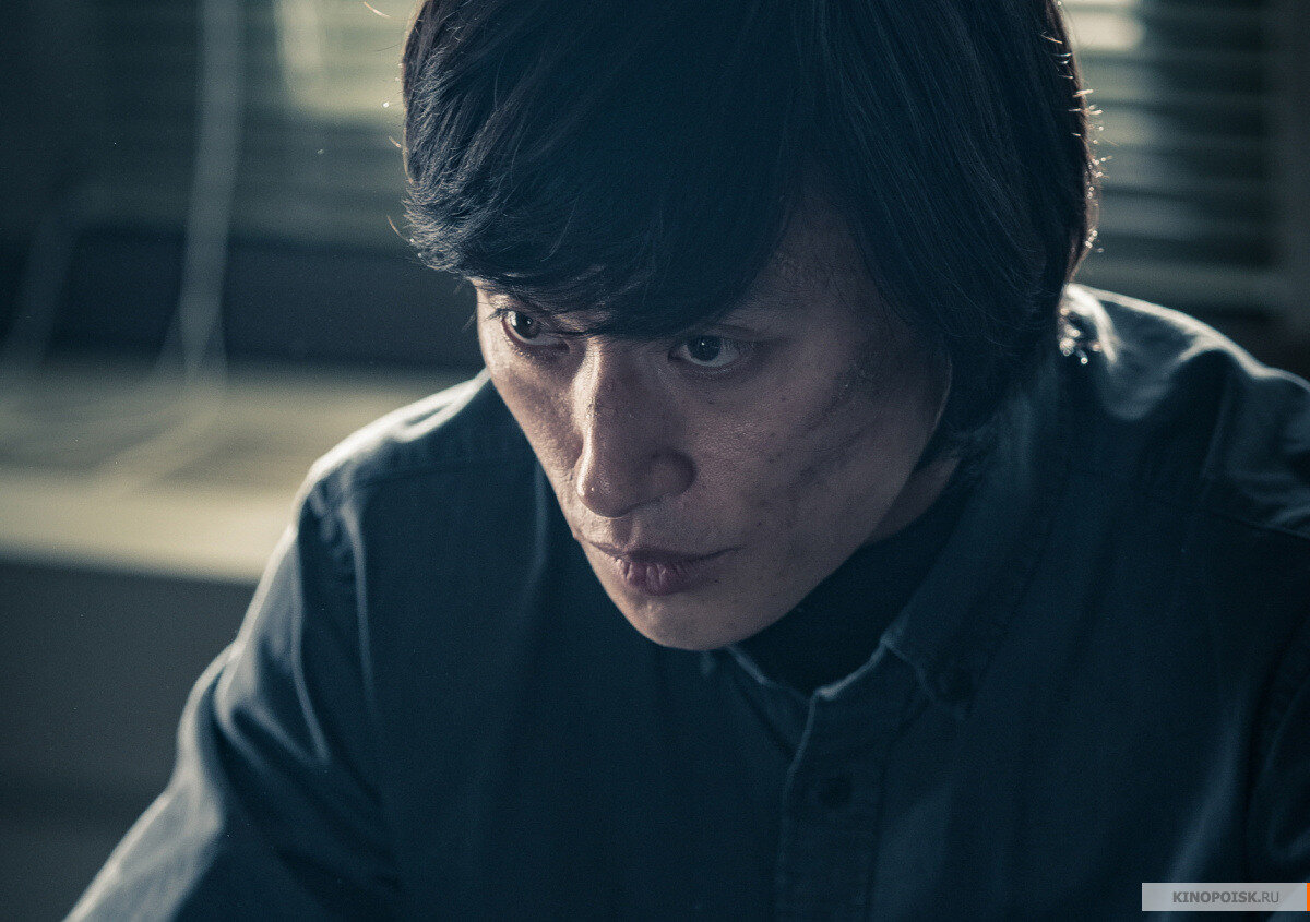 кадры из фильма  «Гангстер, коп и дьявол»