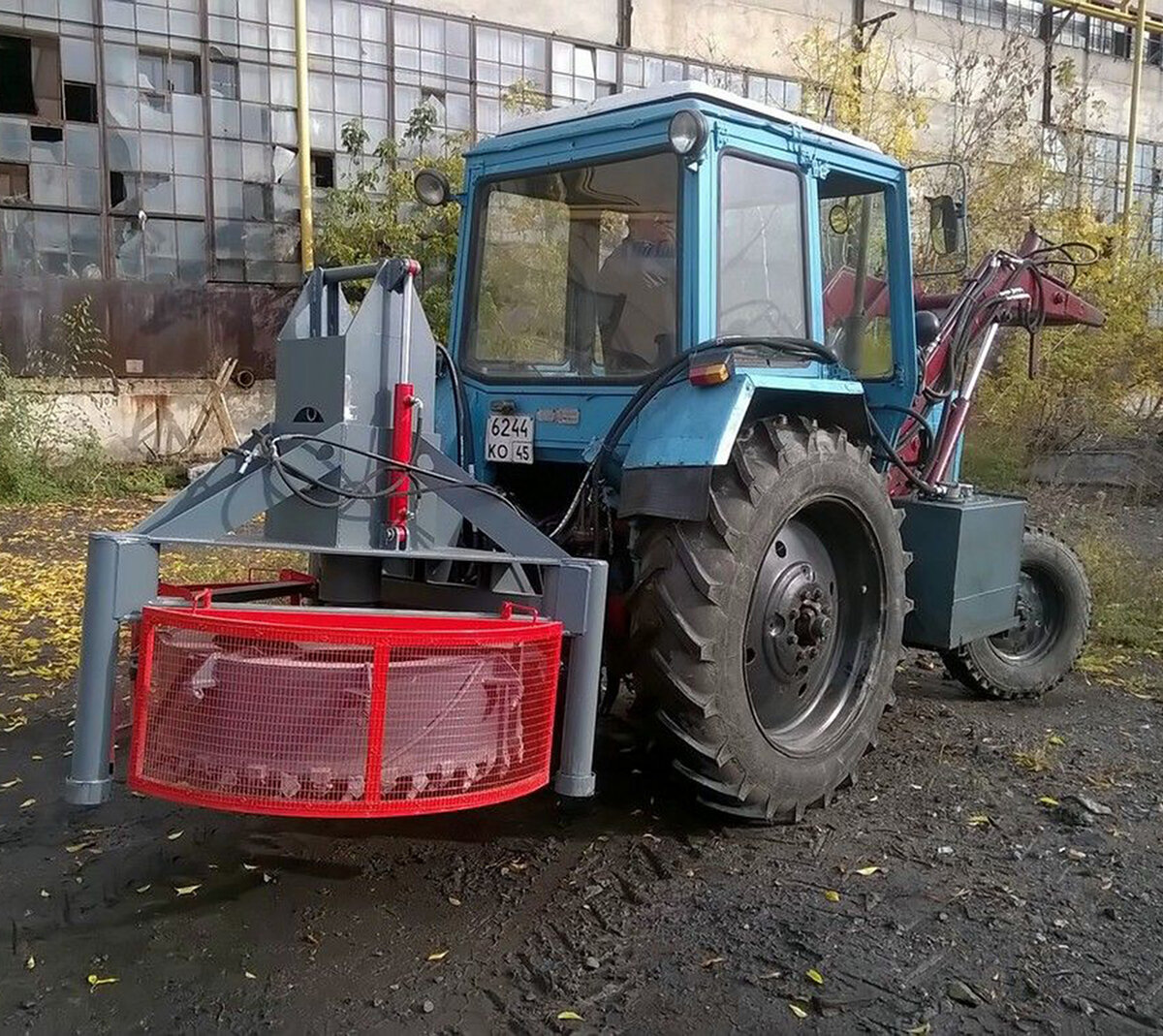 Фреза для люков "Курган-Сервис" на МТЗ 
