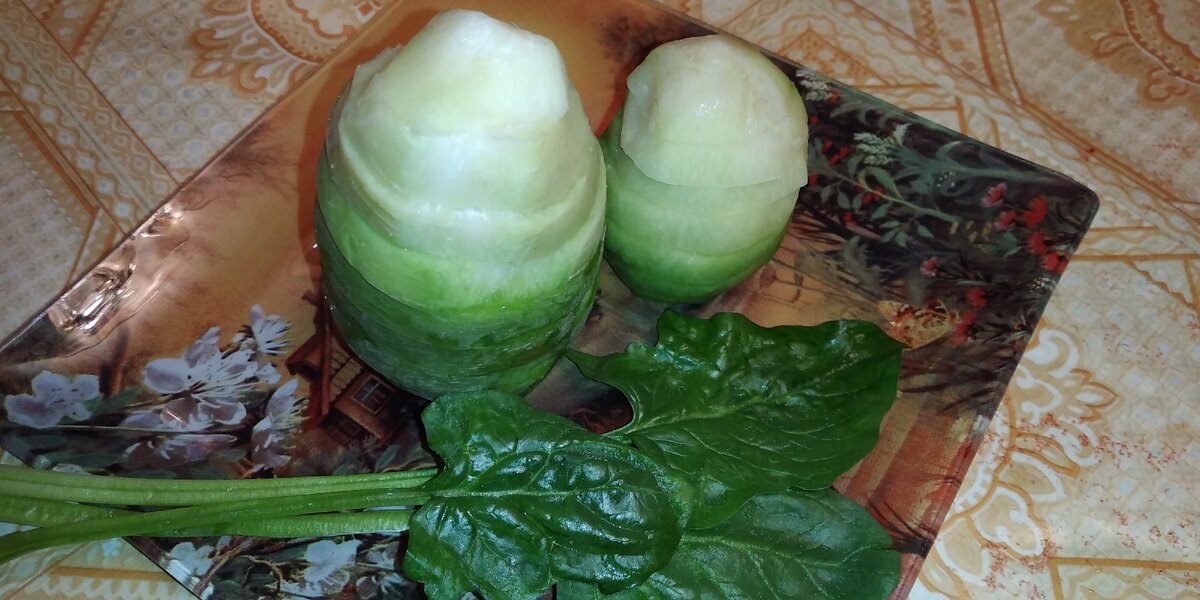 Весной, когда не хватает в рационе витаминов - самое то.