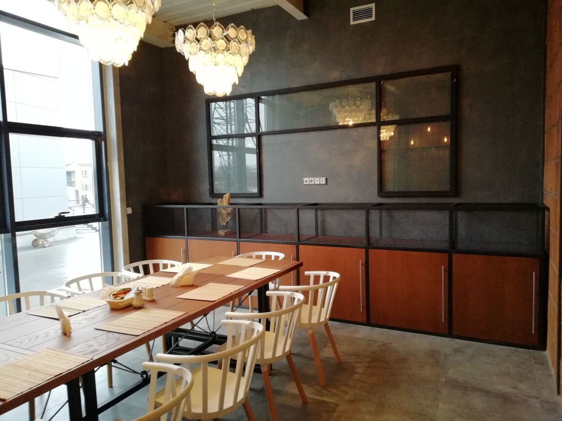 Даже простая картинка требует качественного проекта. Фото - столовая компании "Рыбный день". 