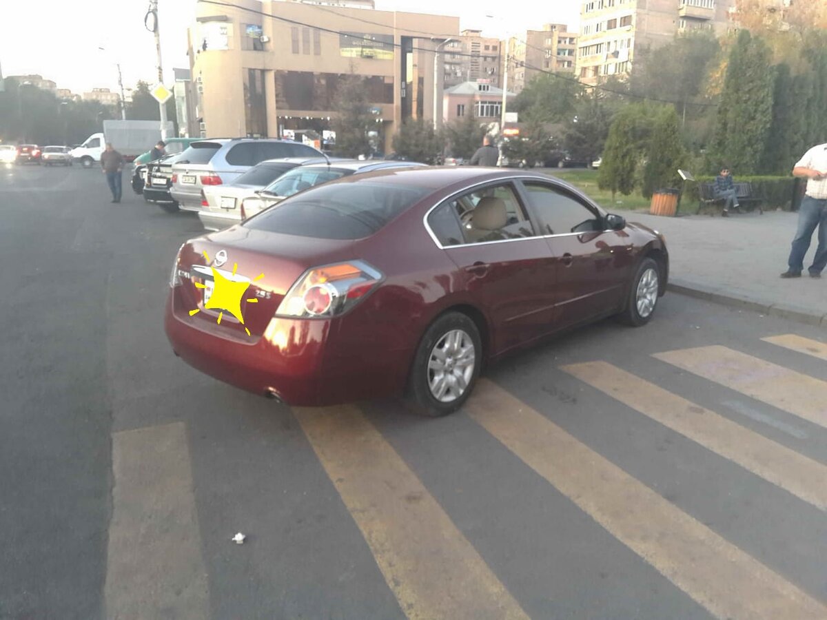 Nissan Altima 2010 года