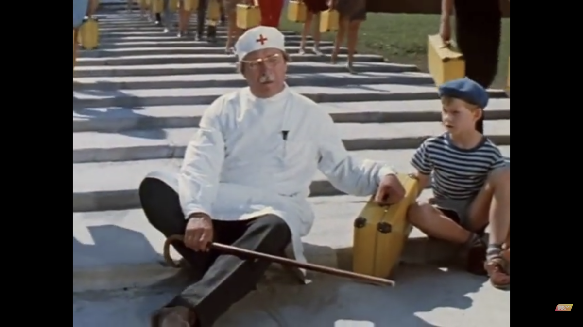 Кадр из фильма «Приключения желтого чемоданчика». 