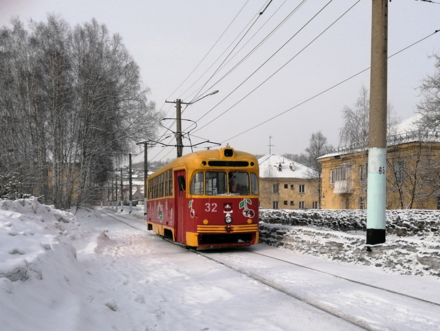 Самый старый действующий вагон. Модель РВЗ-6М2 1983 г.в. Февраль 2020. Фото Станислав Гусейнов – transphoto.org.
