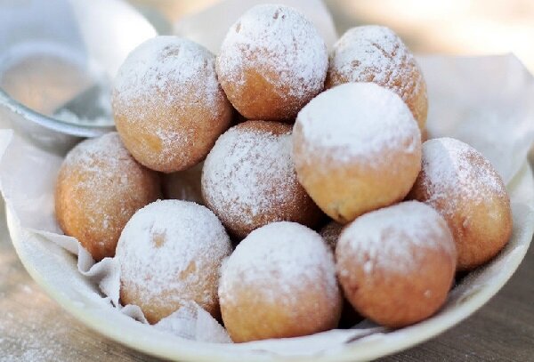 Творожные шарики, жареные в масле — рецепт пончиков из творога + 7 фото