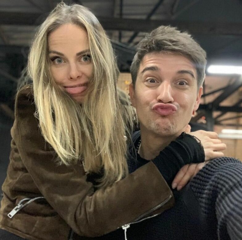 Аурика на русском. Dstrend аурика. Женщина диджей. Аурика на русском. Аурика на русском.