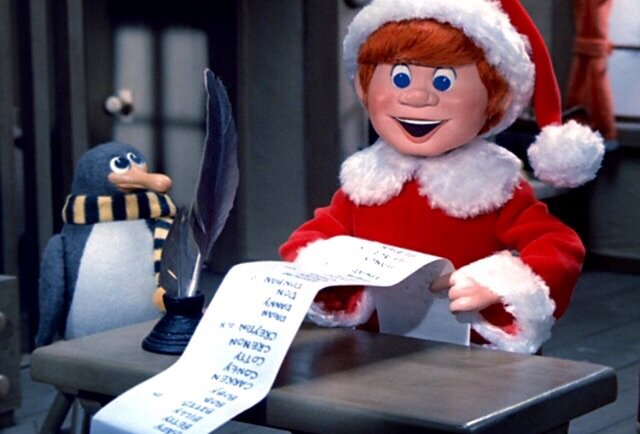 Кадр из мультфильма "В город приехал Клаус"