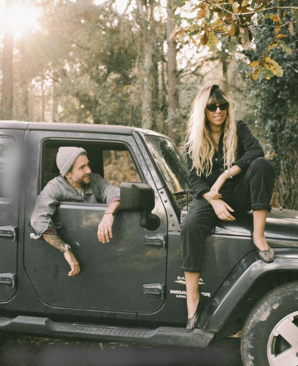 "Не думала о нём. Красив, умён, статен, горемыка. Попытка стать спасительницей, закончилась отторжением всего." (от автора)