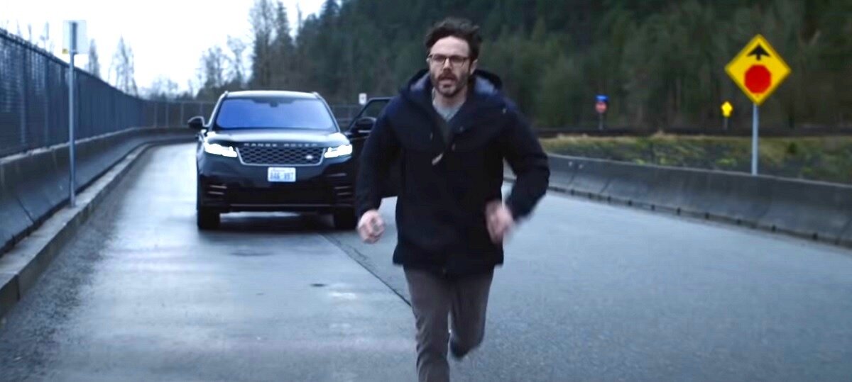 Странно, что Кейси Аффлек так давно не играл в фильмах своего братца Бена. А на пару с Беном-актёром так и вовсе не снимался аж 22 года, со времен "200 сигарет".