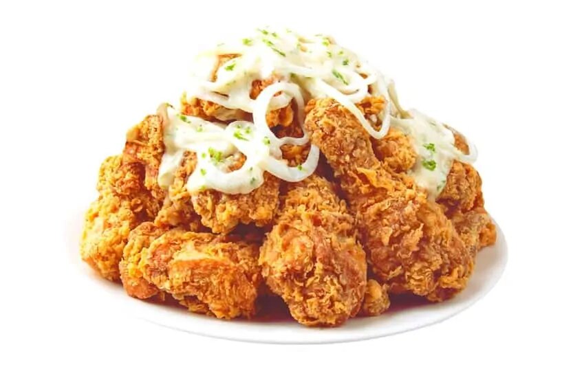 Слева: курица с луком и майонезом - 18,000 XNUMX ₩
В центре: снежный сыр, ттокбекки и курица рамэн - 22,500 XNUMX ₩.
Справа: Soy Crunch Combo - 18,000 XNUMX ₩