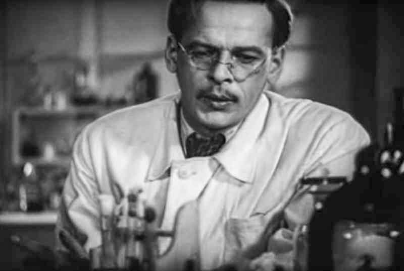 Кадр из фильма "60 дней". Николай Черкасов в роли Евгения Антоновича Антонова