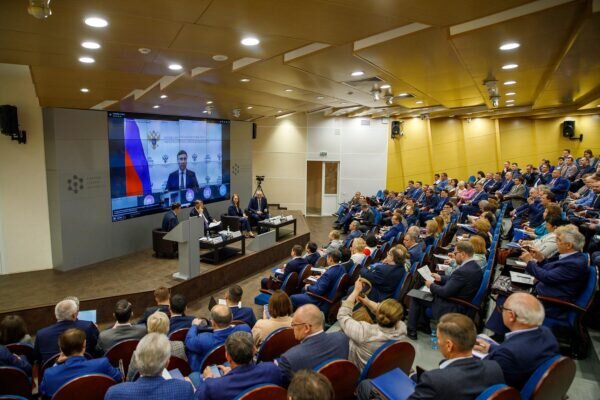    Фото: пресс-служба Минобрнауки РФ