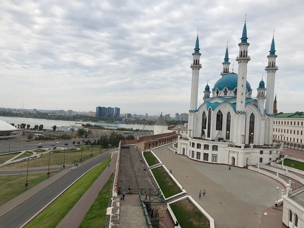 Казанский кремль экскурсия. Казань что посетить обязательно. Казань что посетить обязательно. Казань татарстан. Казань кремль.