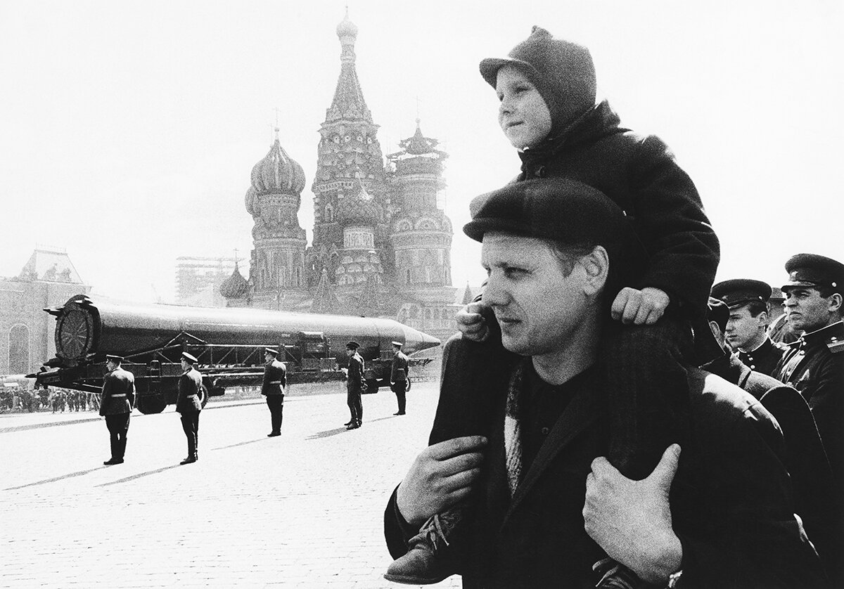 Ссср 1955. Георг Одднер. Георг Одднер в Советском Союзе. Георг Одднер фотограф. Красная площадь 1955.