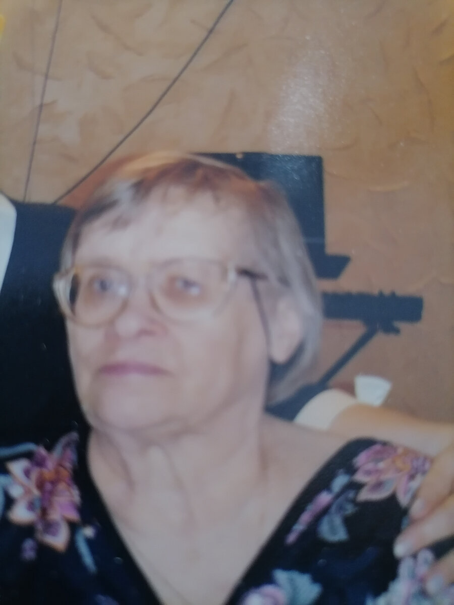 Мамочка на моем юбилее, мне 50 лет, мамочке 74 года. 