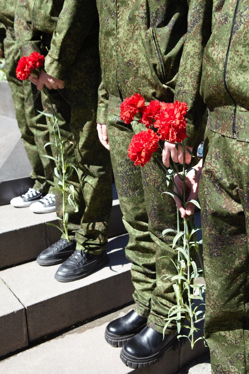 В Ереване отметили 110-летие легендарного летчика, уроженца города Шуши, дважды Героя Советского Союза Нельсона Степаняна. Фоторепортаж