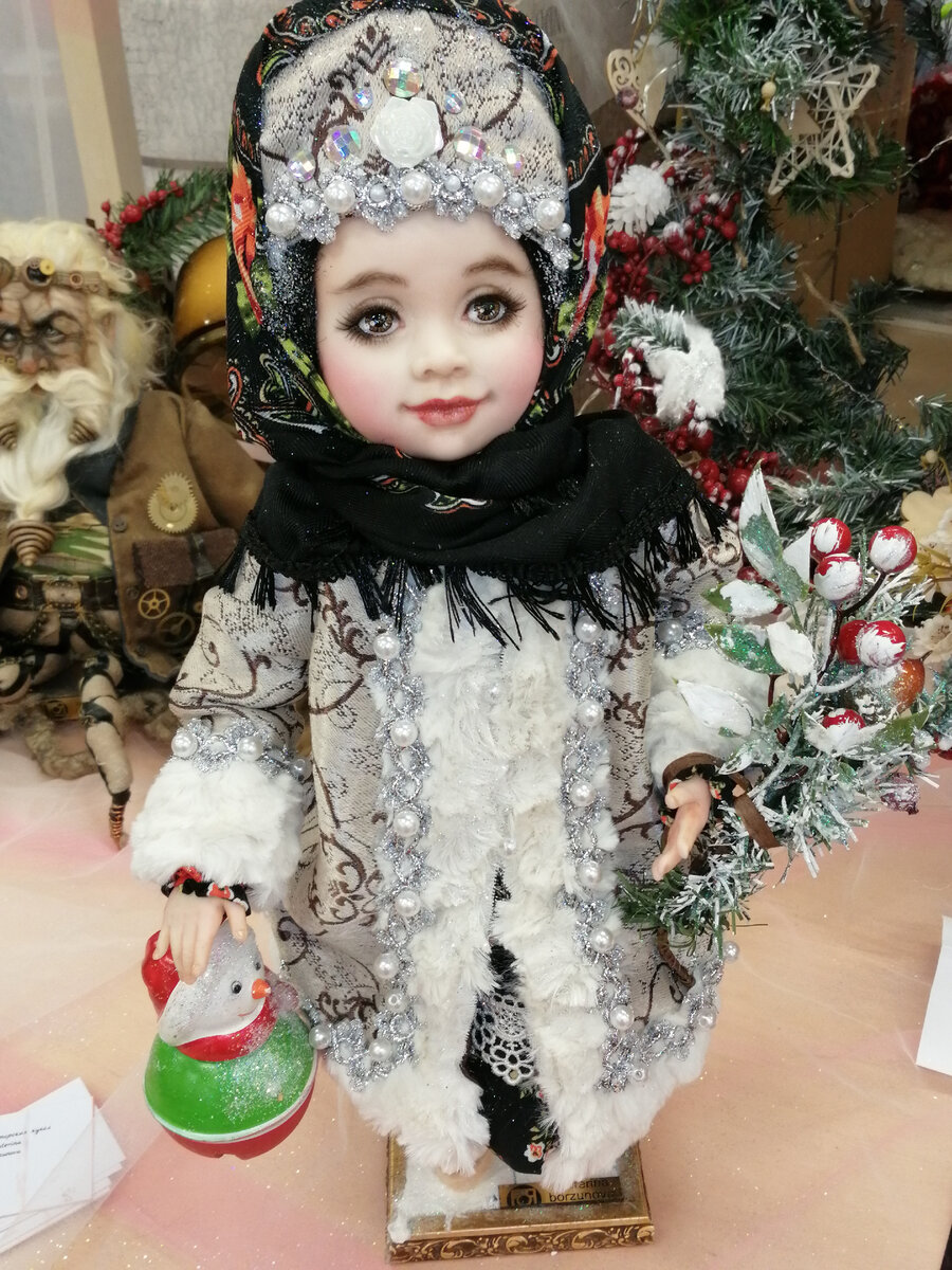 Таких кукол я видела на ярмарке