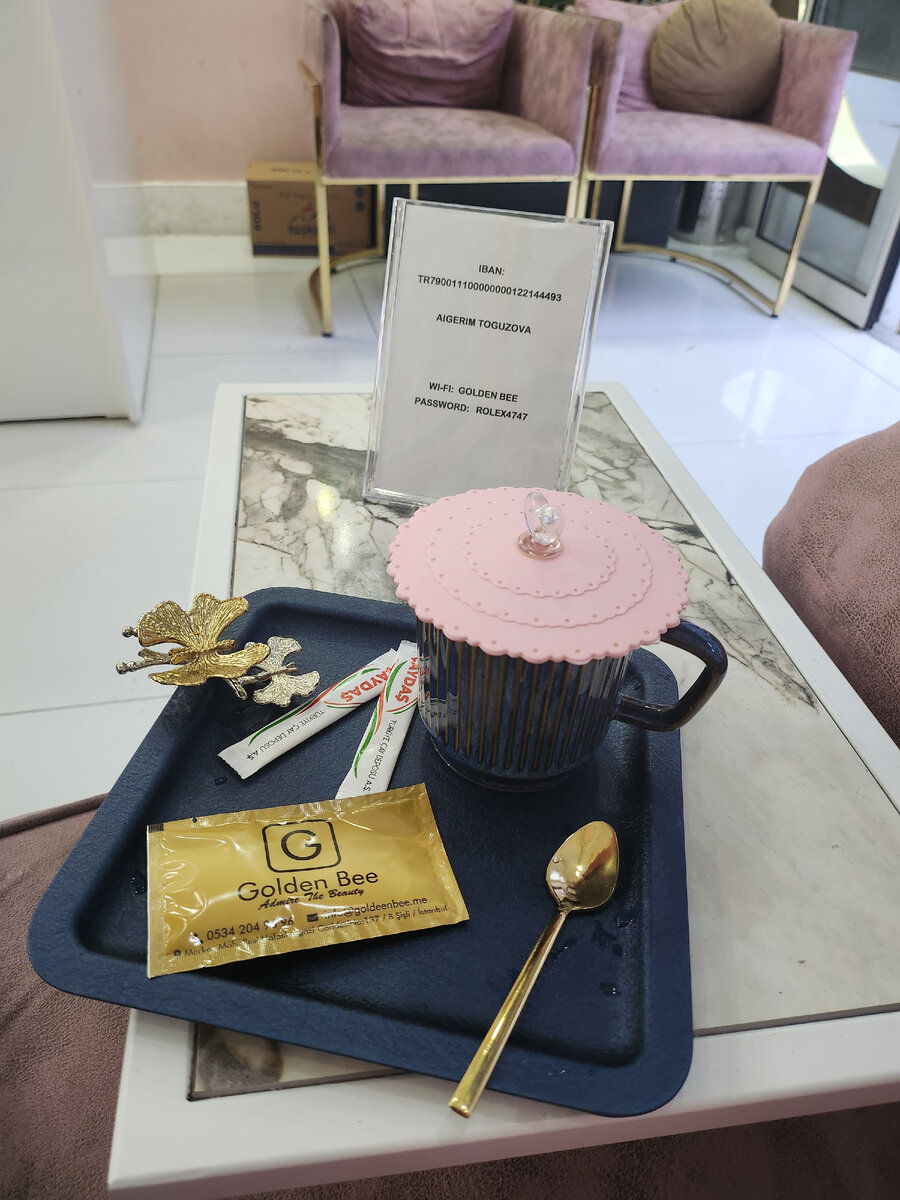 Ожидание мастера за чашечкой вкусного кофе