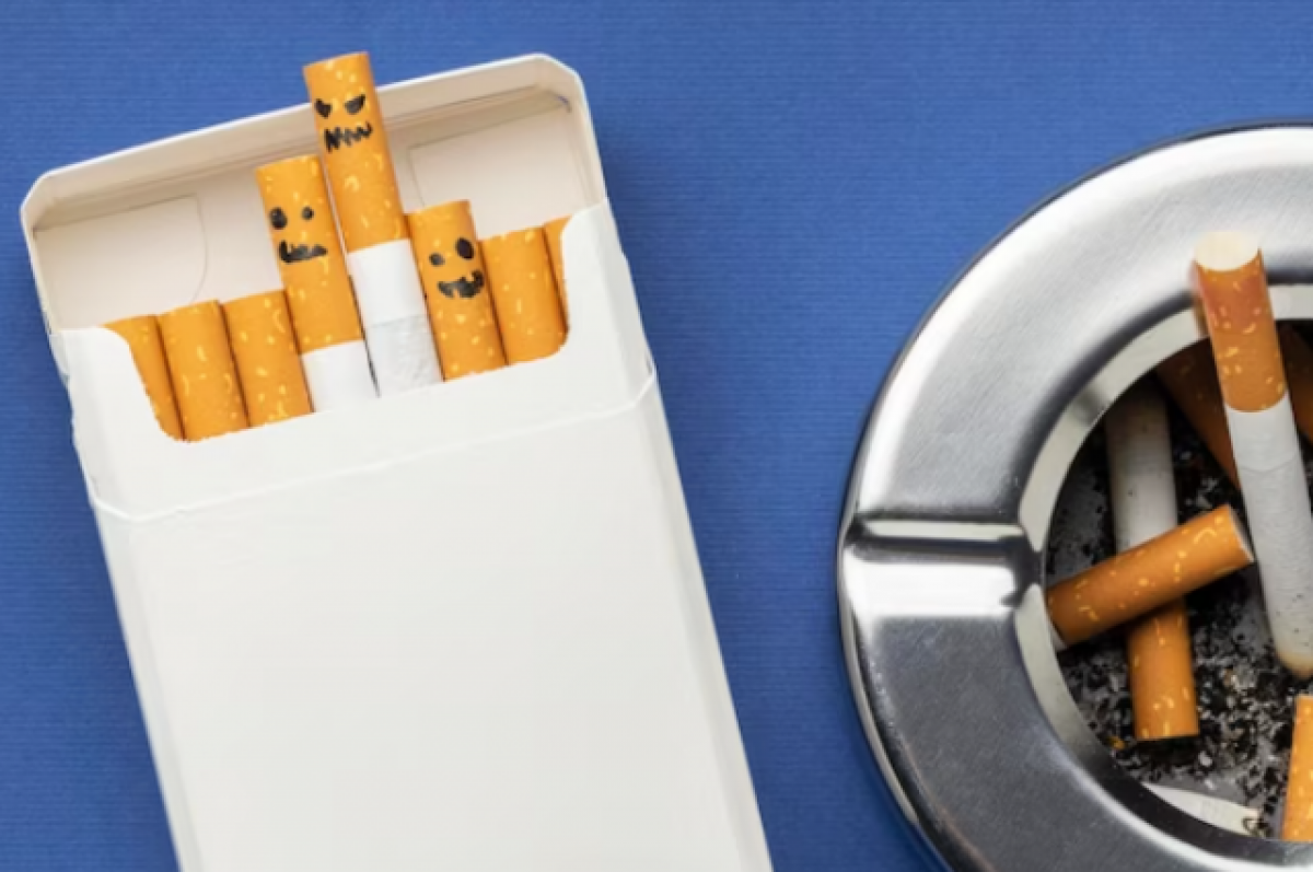    Объём продаж сигарет и папирос резко снизился в Петербурге за последний год